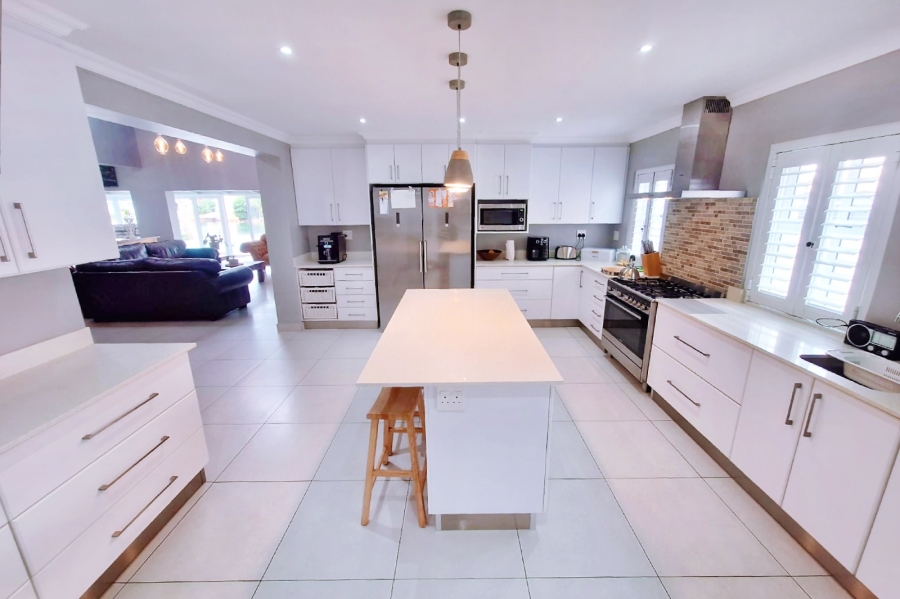 4 Bedroom Property for Sale in Marina Martinique Eastern Cape